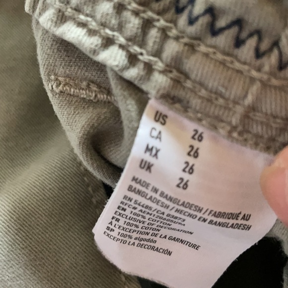 American Eagle Sz 26 Cargo Shorts - Picture 3 of 10